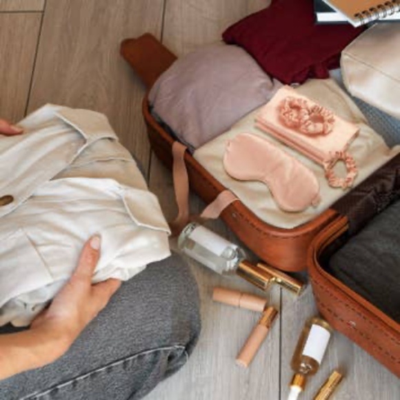 (NWT) The Satin Sleep Set (5 Pieces) - Picture 5 of 9